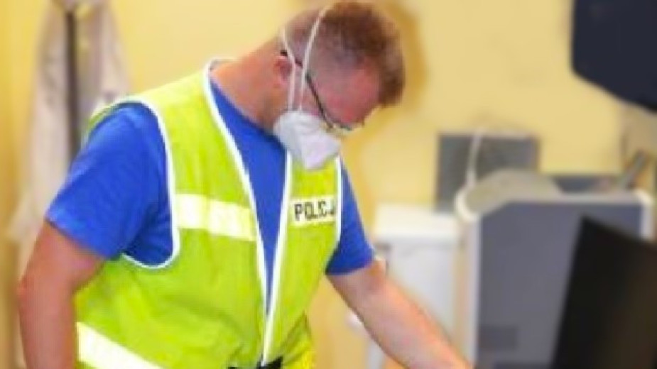 34-latek miał przy sobie narkotyki i kierował autem pod ich wpływem. Kierowcę citroena zatrzymała policja