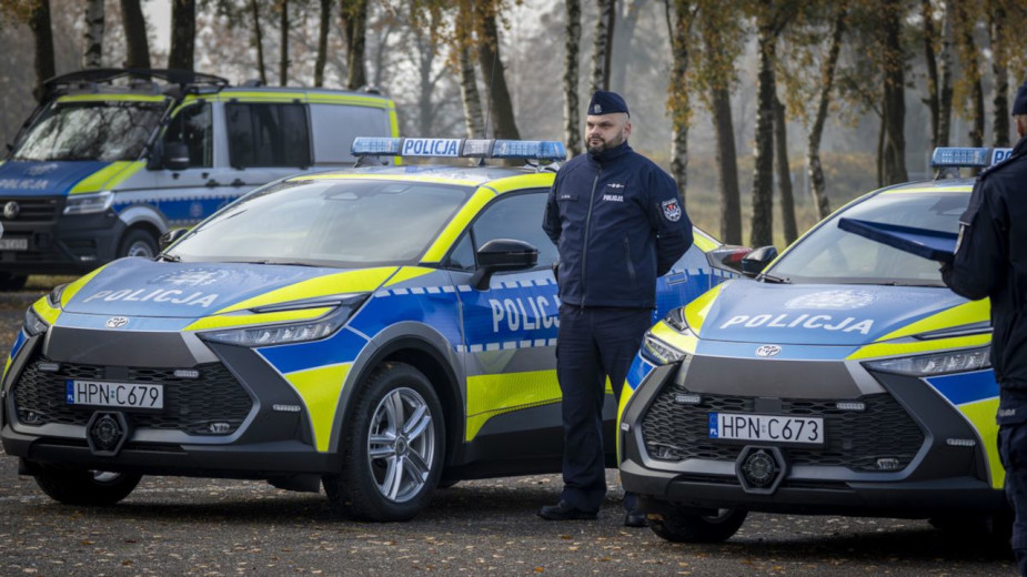 Policjanci będą bardziej ekologiczni. Jednostki z województwa pomorskiego otrzymały radiowozy hybrydowe