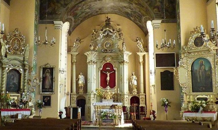 Zakończył się remont ołtarza głównego i prezbiterium w kościele parafialnym w Sępólnie Krajeńskim