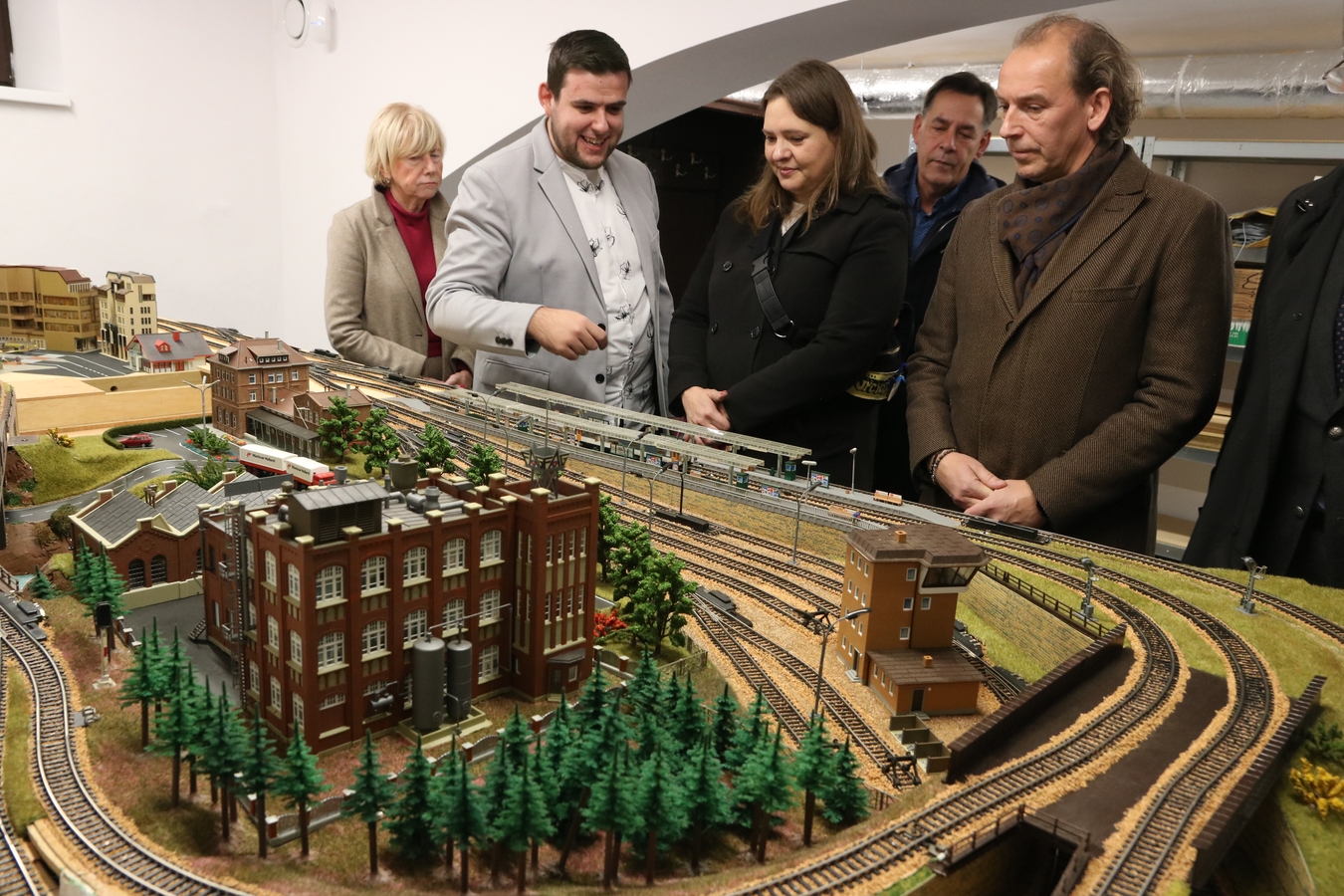 Czy w końcu pojedziemy szybkim pociągiem do Gdańska? Co z elektryfikacją linii kolejowej do Chojnic?