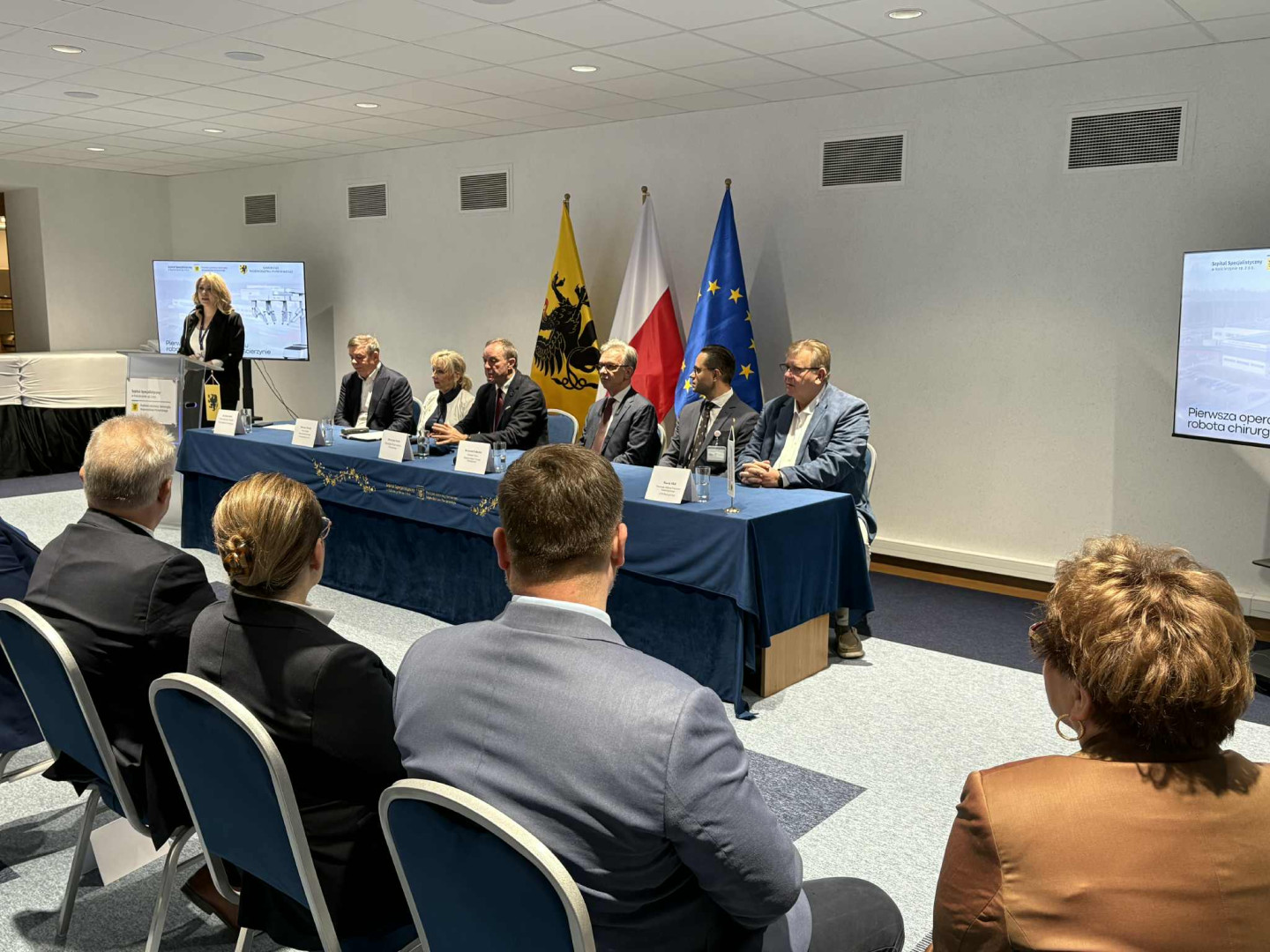 W kościerskim szpitalu przeprowadzono pierwsze zabiegi z użyciem robota chirurgicznego (REPORTAŻ, FOTO)