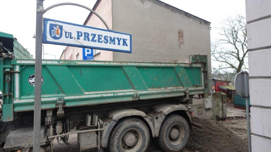 W Sępólnie Krajeńskim rozpoczął się remont ulicy Przesmyk. To kontynuacja przebudowy ul. Ogrodowej