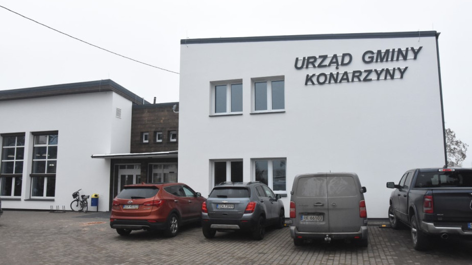 Będzie rozwiązanie problemu z tekstyliami w gminie Konarzyny. Mieszkańcy będą mogli oddawać je do PSZOK