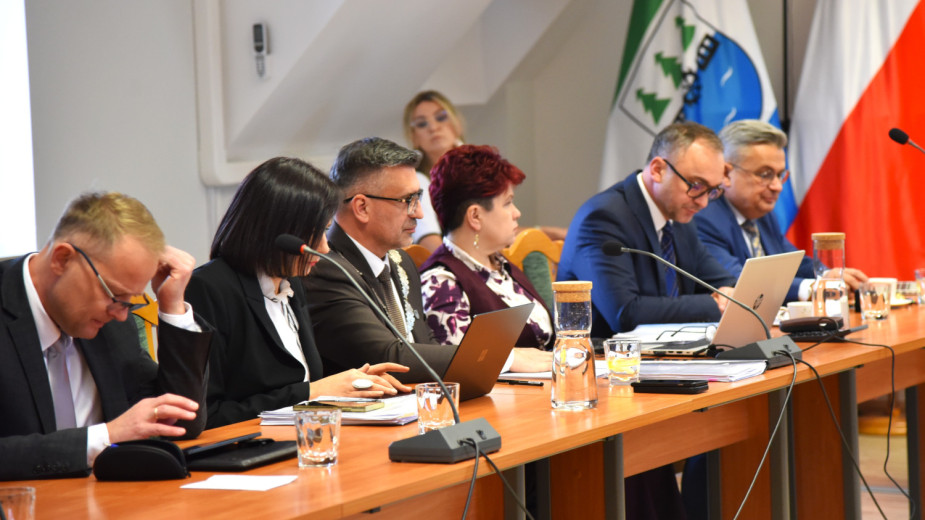 Kolejna burzliwa dyskusja na sesji Rady Miejskiej w Czersku. Tym razem dotyczyła finansowania budowy przedszkola w Rytlu