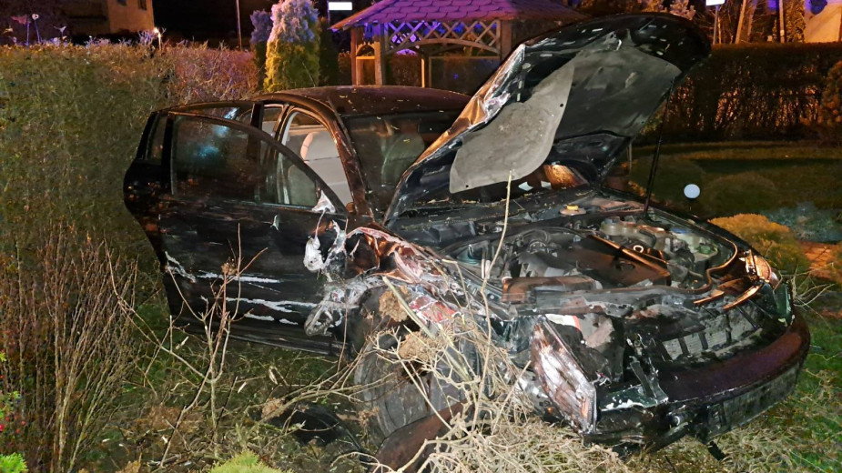 Zderzenie busa i auta osobowego na skrzyżowaniu ulic Żeromskiego i Zapolskiej w Chojnicach AKTUALIZACJA