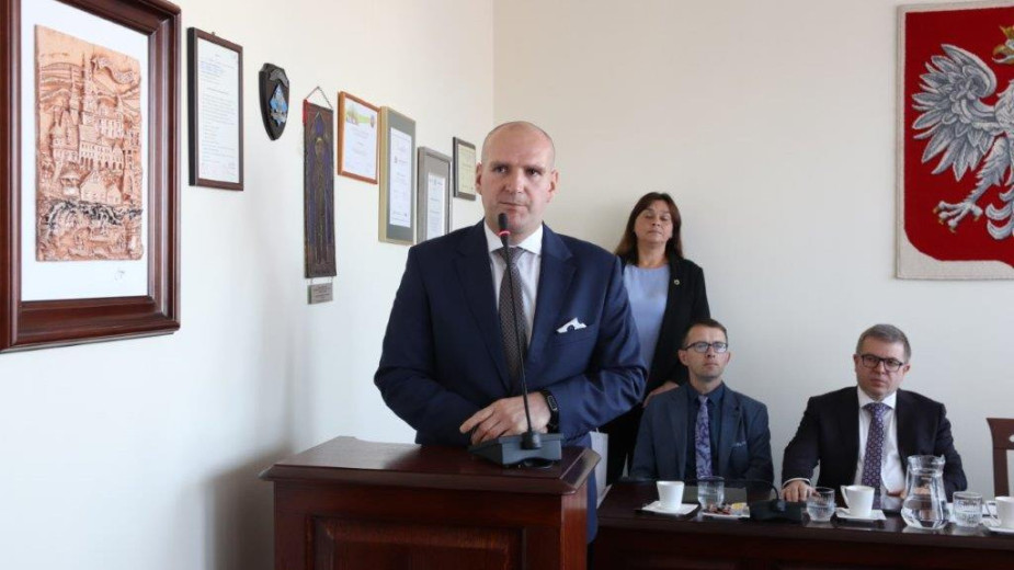 Jest budżet powiatu tucholskiego na przyszły rok. Były starosta uważa, że nie zauważono w nim zagrożeń dla oświaty w kontekście demografii