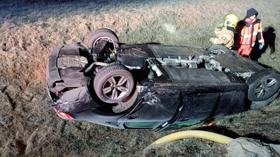 Dachowanie na krajowej 22. Auto wypadło z drogi na trasie Czersk-Gutowiec