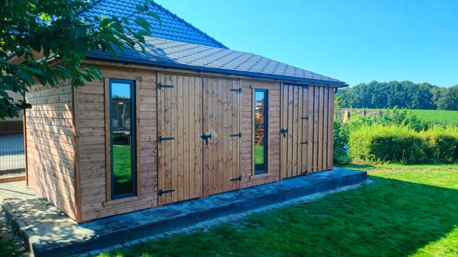 Przywitaj wiosnę w ogrodzie bez bałaganu. Postaw domek narzędziowy zanim nadejdzie sezon