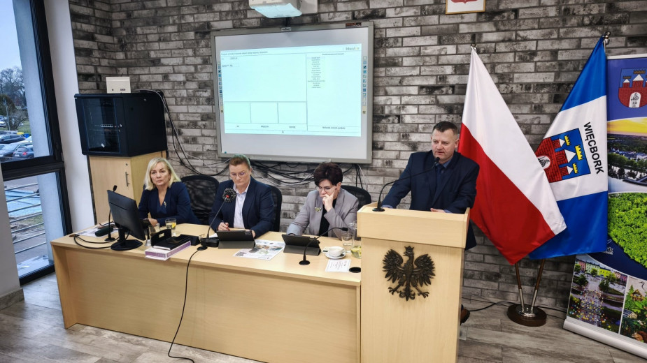 Rada Miejska Więcborka zgodziła się na podwyżkę opłaty śmieciowej na przyszły rok o 4 zł od osoby