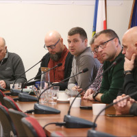 | Grupa radnych wzywa wójta Przechlewa do dymisji. "Pozwoli mu zachować resztki godności i honoru". Jest oświadczenie klubu Nowy Kierunek (SONDA)