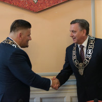   | Jest porozumienie w sprawie przyszłorocznego budżetu Człuchowa. Radni z klubu "Każdy Jest Ważny" dogadali się z burmistrzem