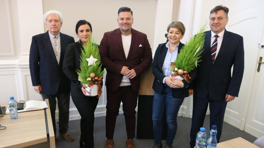 Kompromis zatwierdzony - budżet Człuchowa przyjęty jednomyślnie. Kwota na inwestycje przekroczy 30 mln zł. Wydajemy ogromne pieniądze, jednocześnie nie zadłużając miasta