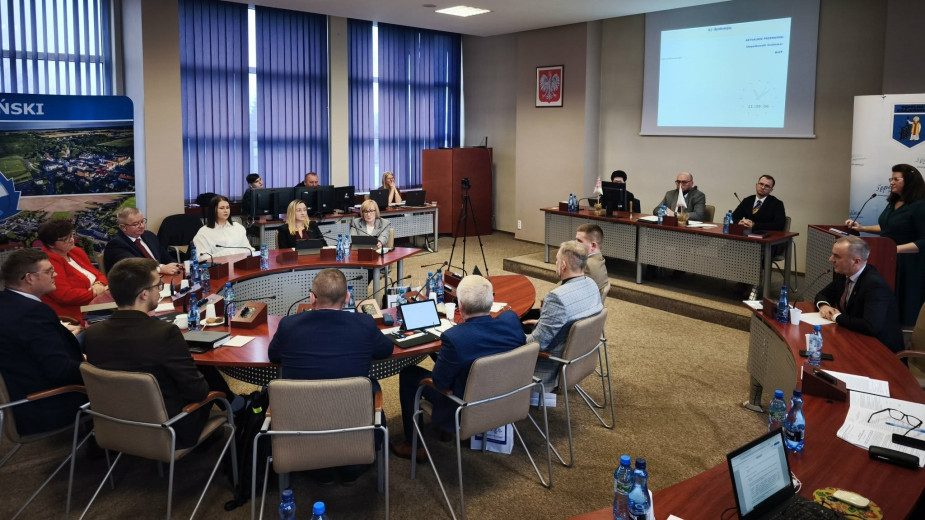 Rada Miejska Sępólna Krajeńskiego przyjęła budżet na 2026 rok. Do budowy basenu wrócimy w przyszłości