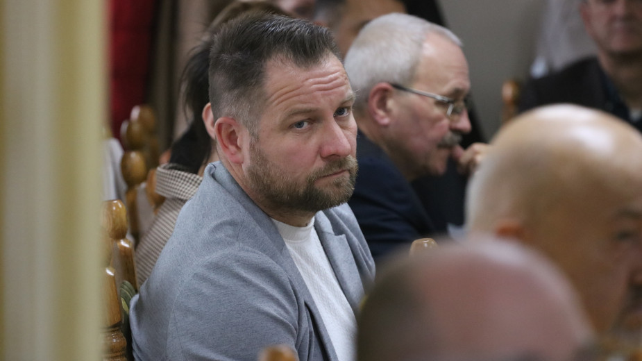 Wojewoda pomorska odwołuje dyrektora Zakładu Wodociągów i Kanalizacji w Debrznie. Gmina chce bronić go w sądzie