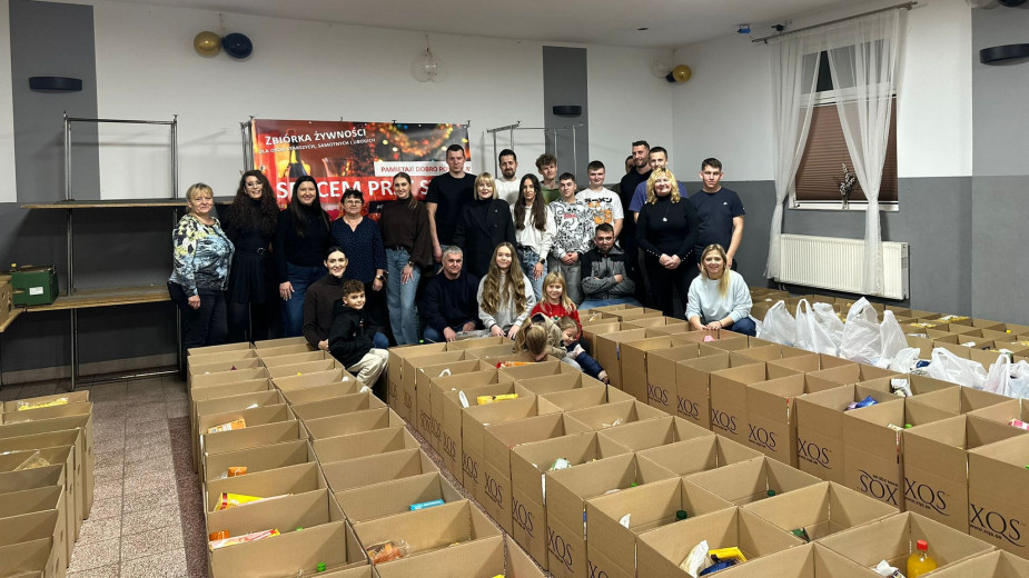 Ponad 12 ton żywności i 450 paczek. Akcja Z sercem przy stole w powiecie człuchowskim ma nowy rekord FOTO