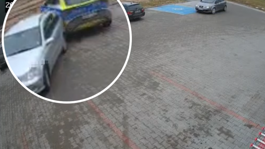 Lipnica mężczyzna poszedł na zakupy, a auto z jego żoną w środku stoczyło się na radiowóz WIDEO