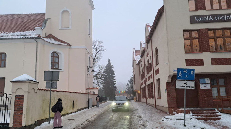 Burmistrz Chojnic chce poprawić bezpieczeństwo przy Szkole Katolickiej oraz przedszkolu Bajka. Rozważany jest nowy dojazd