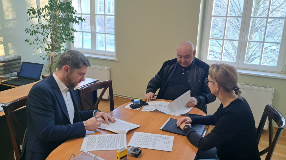 Drogi na osiedlu Pochyła w Bytowie doczekają się przebudowy. Miasto podpisało umowę z wykonawcą prac