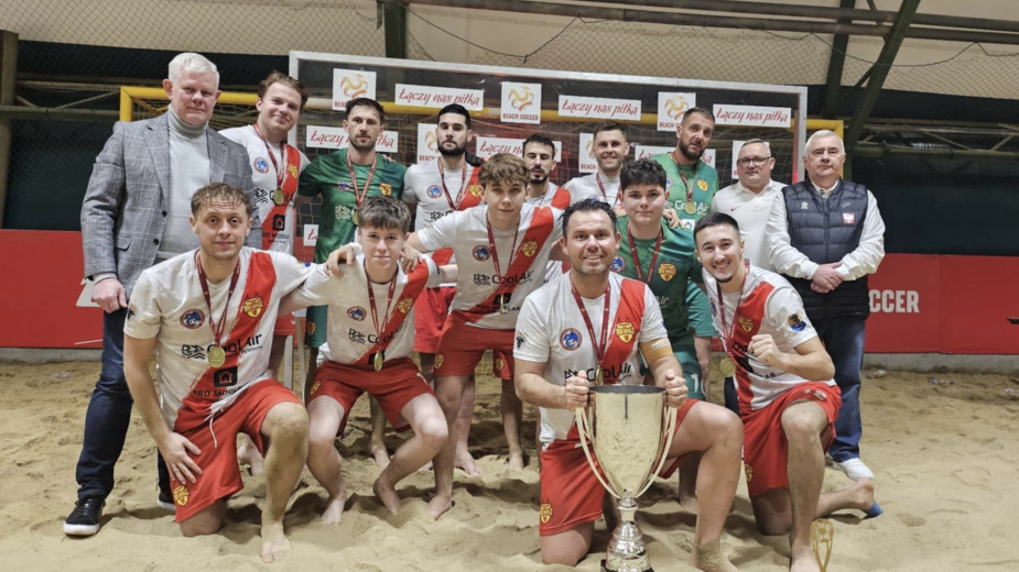 Red Devils Chojnice/Dragon Bojano mają Zimowy Puchar Polski w Beach Soccera. Red Devils Ladies zajęły drugie miejsce