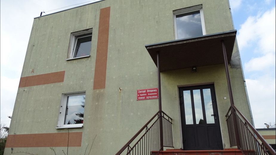 Ponad pół kilometra nowych chodników wybudowano w zeszłym roku przy drogach należących do powiatu sępoleńskiego 