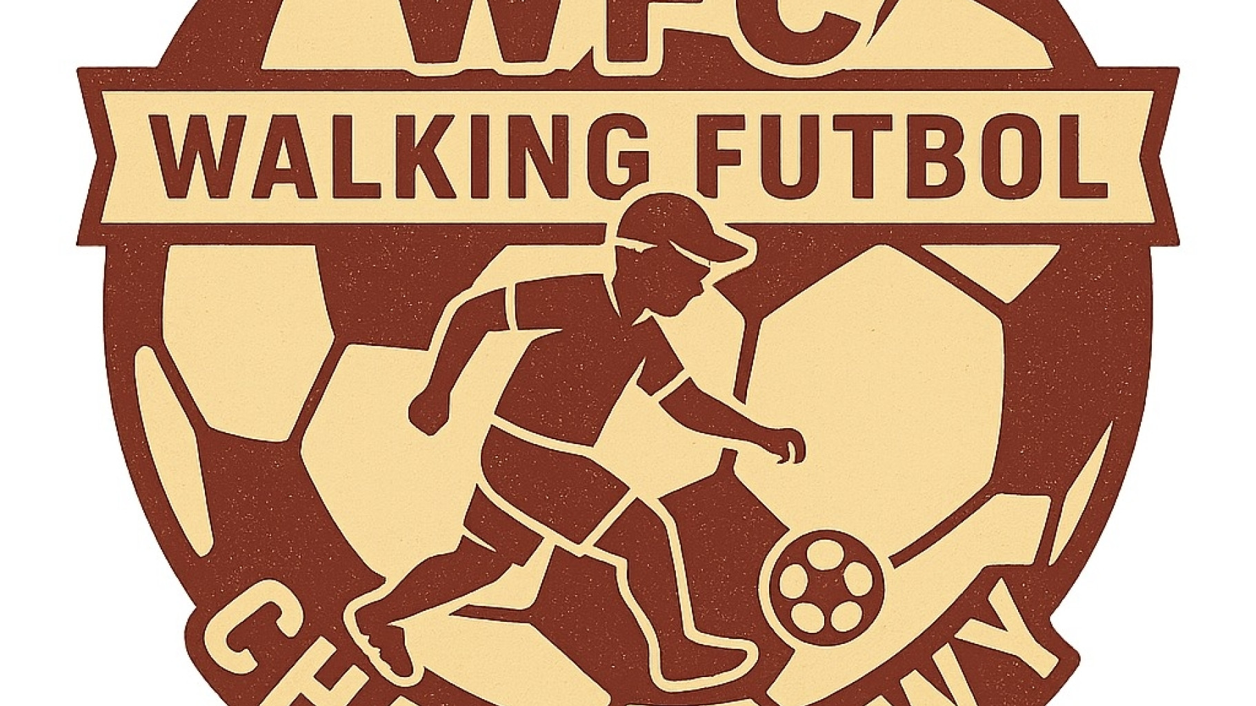 "Nie spodziewałem się, że będzie aż tak fajnie". Posłuchajcie o Walking Futbol Charzykowy, czyli klubie dla tych, co kiedyś za piłką biegali, a teraz chodzą (FOTO)