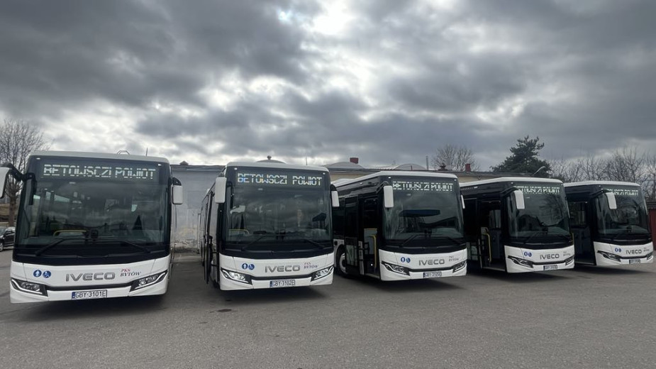 Wcześniej było 10 pojazdów, teraz będzie jeszcze 7. Powiat bytowski zakupi w tym roku kolejne nowoczesne autobusy