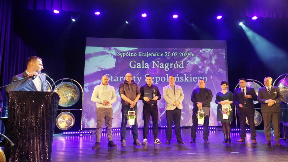 Pierwsza gala nagród starosty sępoleńskiego. Nagrody otrzymało 19 laureatów FOTO