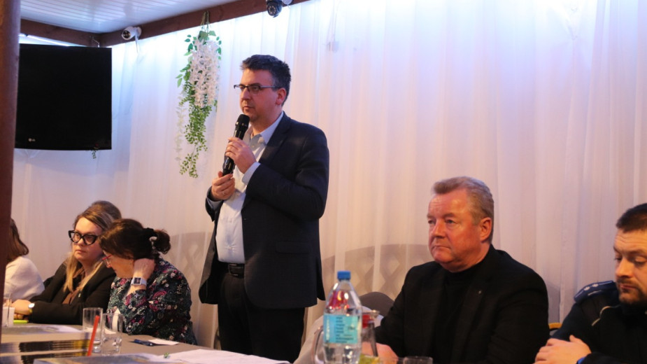 Zebranie wiejskie w Chojniczkach, a na nim starcie poglądów na temat masztu telefonii komórkowej. Nie chcemy mieć tego za płotem FOTO