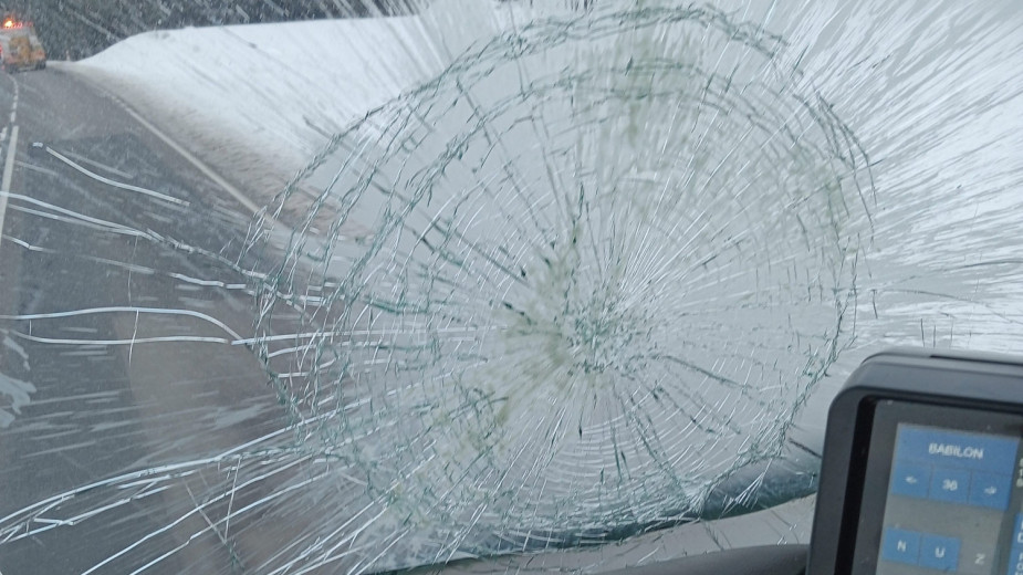 Chojniczanin wyrzucał z samochodu jogurty. Spowodował szkody w kilku autach na ponad 10 tys. zł