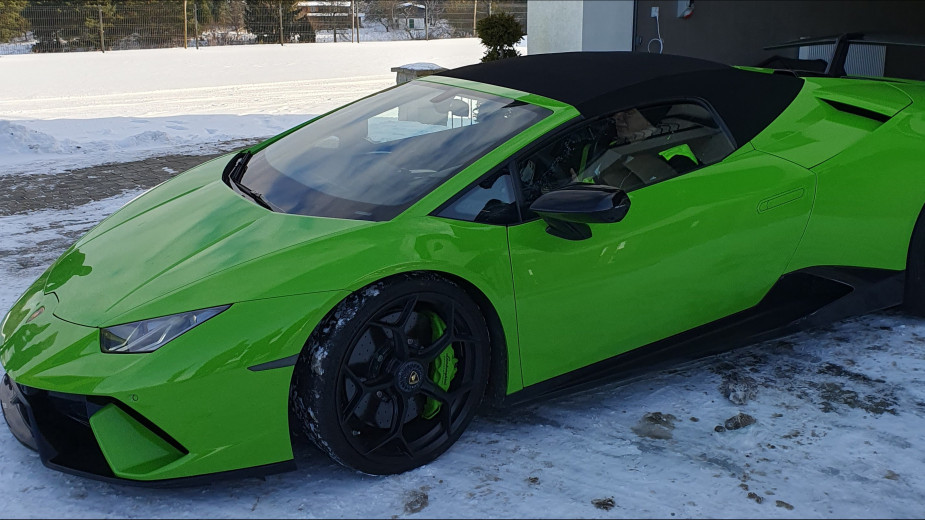 Luksusowe auta nie znalazły nabywców. Urząd Skarbowy w Chojnicach na razie nie sprzedał żadnego pojazdu