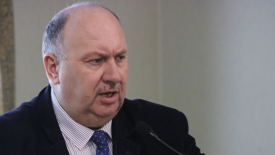 Burmistrz Czarnego Piotr Zabrocki dostał podwyżkę. Radni musieli podwyższyć jego uposażenie