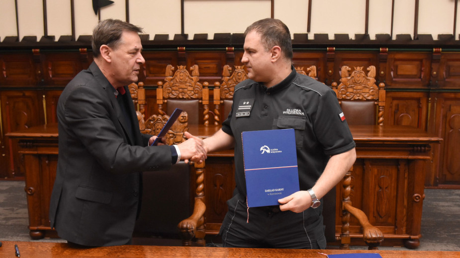 Burmistrz Chojnic podpisał porozumienie z Zakładem Karnym w Koronowie. Osadzeni będą mogli pomóc w pracach w mieście