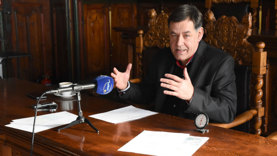 Burmistrz Chojnic chce, by osadzeni w areszcie pomogli posprzątać miasto po zimie. Planuje podpisanie porozumienia