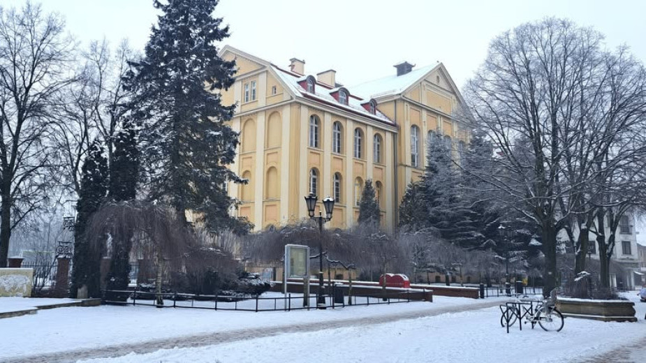 &quotUczniowie, którzy przyszli na lekcje, już są chorzy&quot. Uwagi rodziców w sprawie chojnickiej Szkoły Podstawowej nr 1