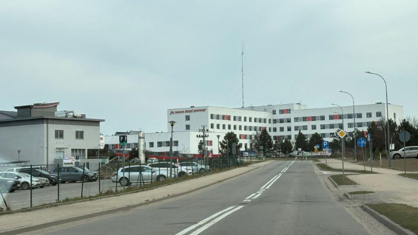 Jeszcze w tym roku będzie zmodernizowana ulica J&oacute;zefa Hallera w Kościerzynie. "Zauważyliśmy tam już postępujące spękania warstwy ścieralnej nawierzchni"