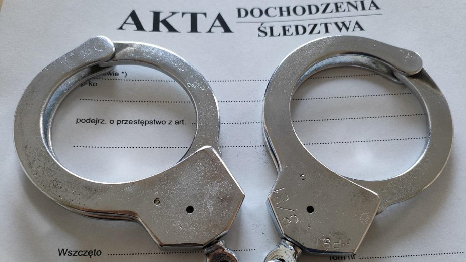 Zza kierownicy prosto do więzienia. Policyjne zatrzymanie pijanego kierowcy w gminie Gostycyn