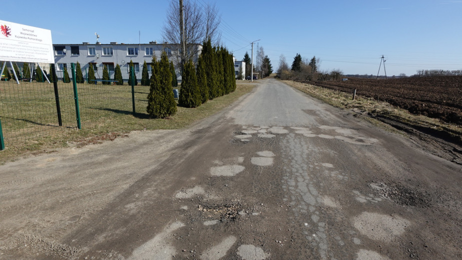 Mimo braku dofinansowania, władze Sępólna Krajeńskiego chcą wyremontować drogę w Grochowcu