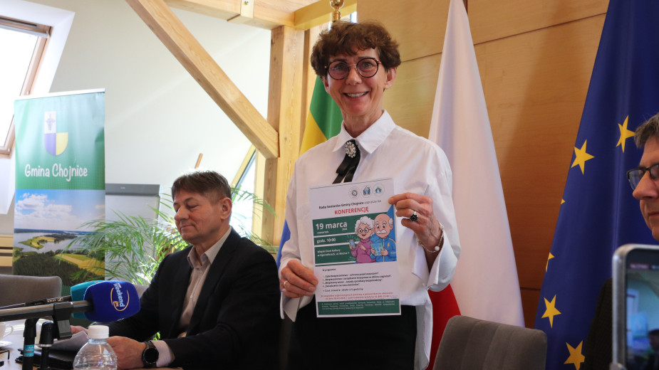 Konferencja Rady Seniorów Gminy Chojnice. W programie między innymi porady, jak nie dać się oszukać