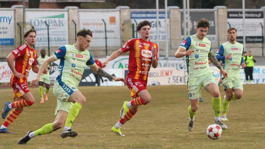Pierwszy w tym roku mecz na własnym stadionie zakończony minimalną porażką. Chojniczanka uległa Sandecji Nowy Sącz 01 RELACJA, FOTO