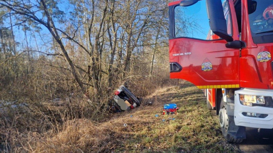 Zderzenie dwóch aut na starej berlince, w pobliżu Pawłowa i wjazdu na obwodnicę Chojnic. Jedna osoba została poszkodowana