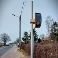   | Działa już nowy fotoradar przy "berlince". Został zamontowany w Chrząstowie, w gminie Człuch&oacute;w