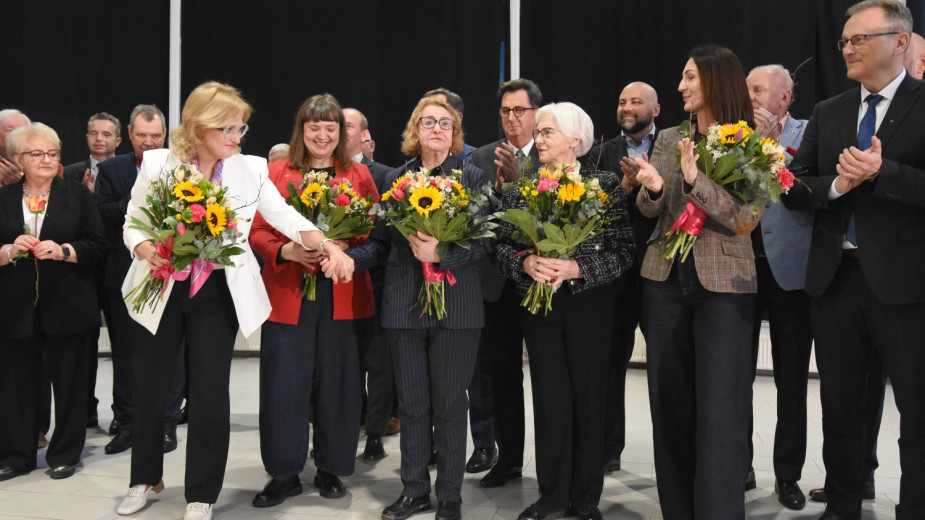 Honorowe tytuły, nowe logo i podróż ekspresem przez ostatnie trzy dekady. Sabat Szefowych świętuje 30-lecie działalności FOTO