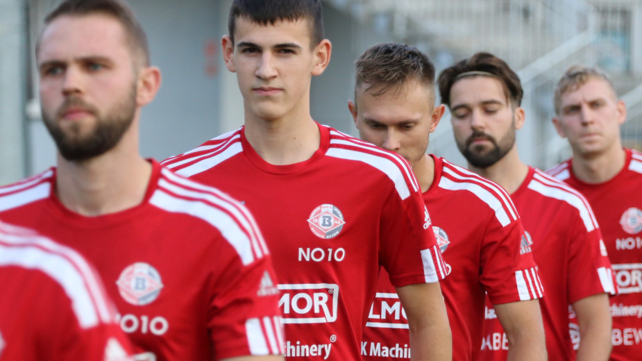 Bytovia uratowała punkt w ostatniej akcji meczu. Porażka Piasta Człuchów, wygrana rezerw Chojniczanki