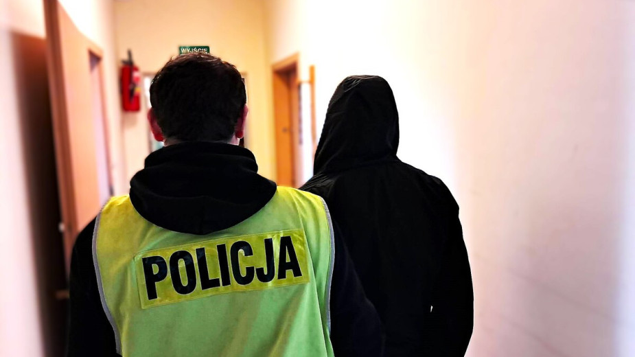 Tymczasowy areszt dla 17-letniego obywatela Ukrainy podejrzanego o udział w oszustwie metodą na pracownika banku