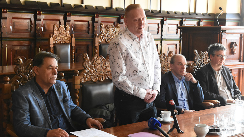 &quotCzasu jest niewiele, trzeba wykorzystać każdy dzień&quot. Podpisanie umowy na budowę nowej siedziby WTZ w Chojnicach