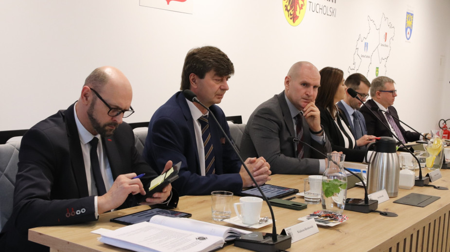 Starosta tucholski z nowym, wyższym wynagrodzeniem. Decyzja zapadła na sesji w piątek 20 marca