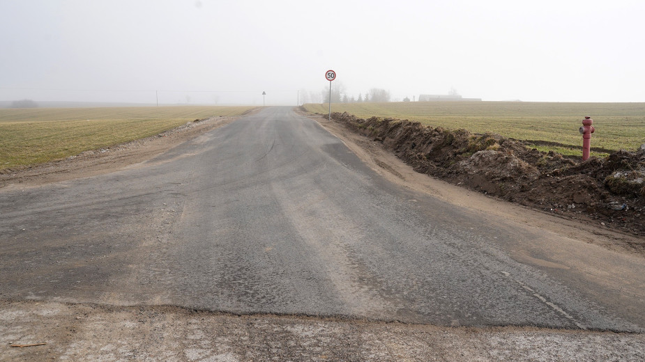Zakończyła się budowa dróg w okolicach wsi Wałdówko, w gminie Sępólno Krajeńskie. Łącznie to nieco ponad 2 kilometry