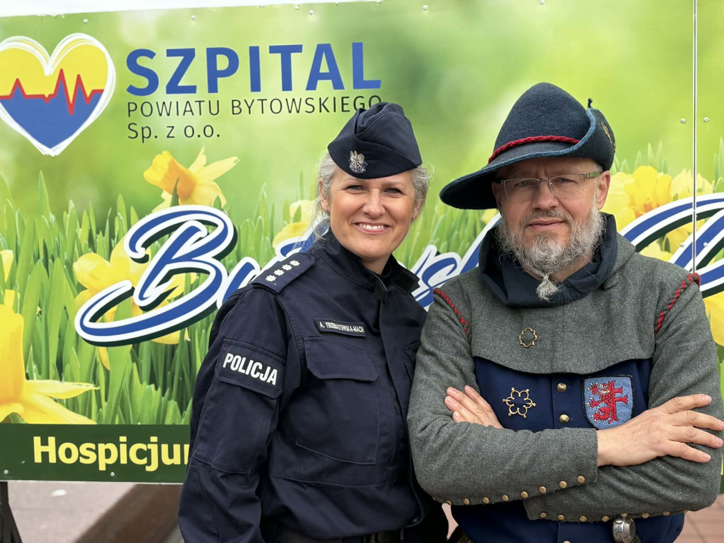 Byt&oacute;w rozkwitł ż&oacute;łtym kolorem żonkili. Nadawaliśmy z trzeciej edycji Bytowskich P&oacute;l Nadziei. "Ta akcja jednoczy ludzi" (RELACJA, FOTO)