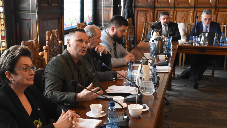 Dzisiaj 20.04 21 Sesja Rady Miejskiej w Chojnicach. W programie między innymi zmiany w budżecie