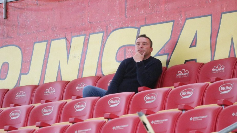 Dyrektor sportowy Damian Wróbel przedłużył kontrakt z Chojniczanką. Nowa umowa na kolejne dwa lata